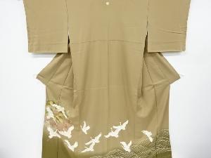 未使用品　仕立て上がり　鶴に松梅模様一つ紋色留袖